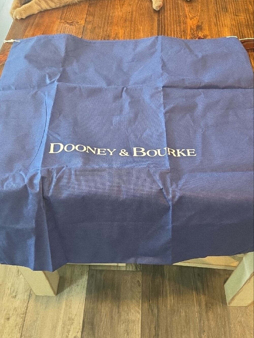 NEW Dooney & Bourke Brown Leather Adjustable Shoulder Strap And Dust Cover - Picture 4 of 4